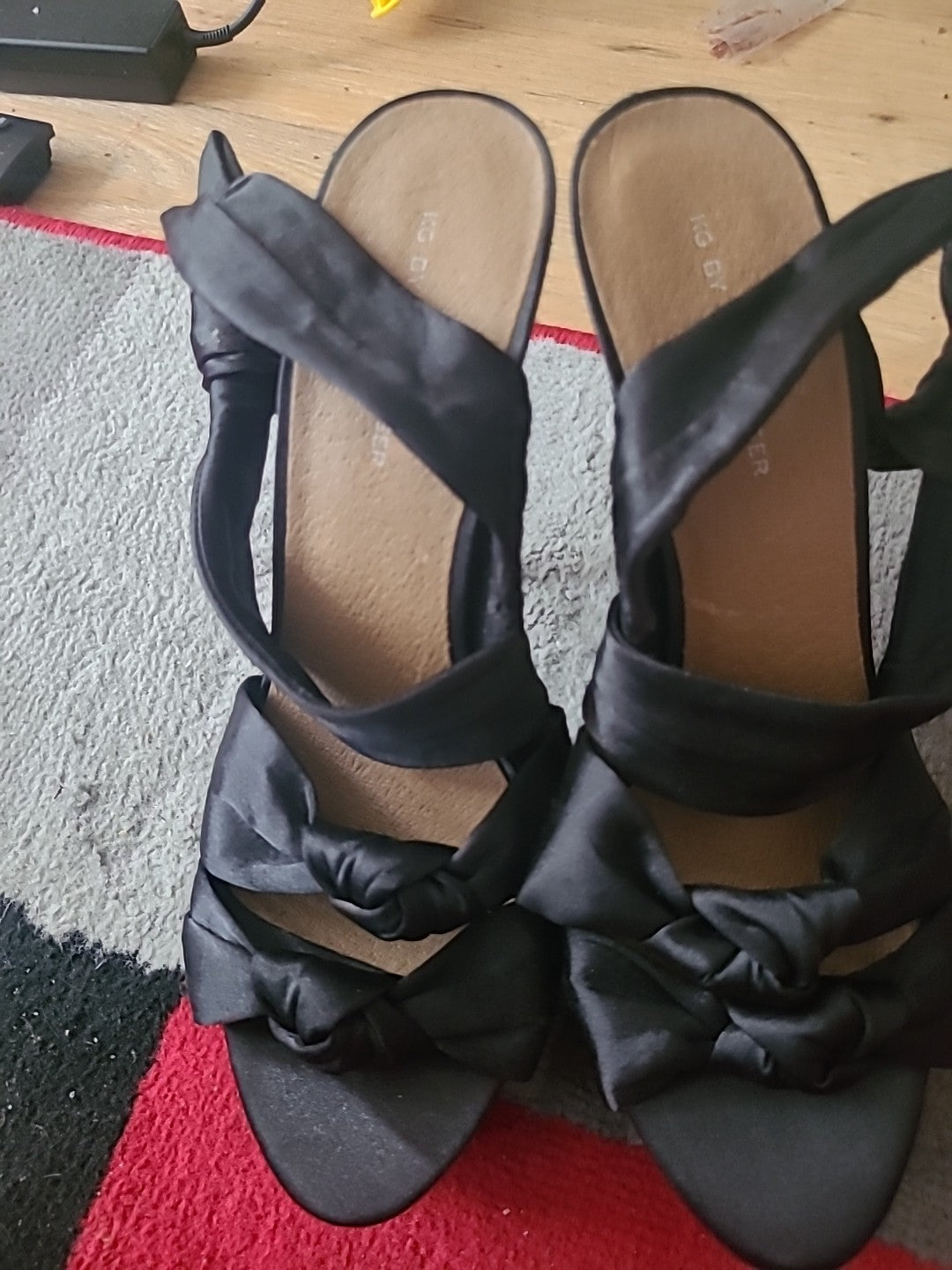 Ladies Kurt Geiger Size 7 Black Shiny Open Toe Heels