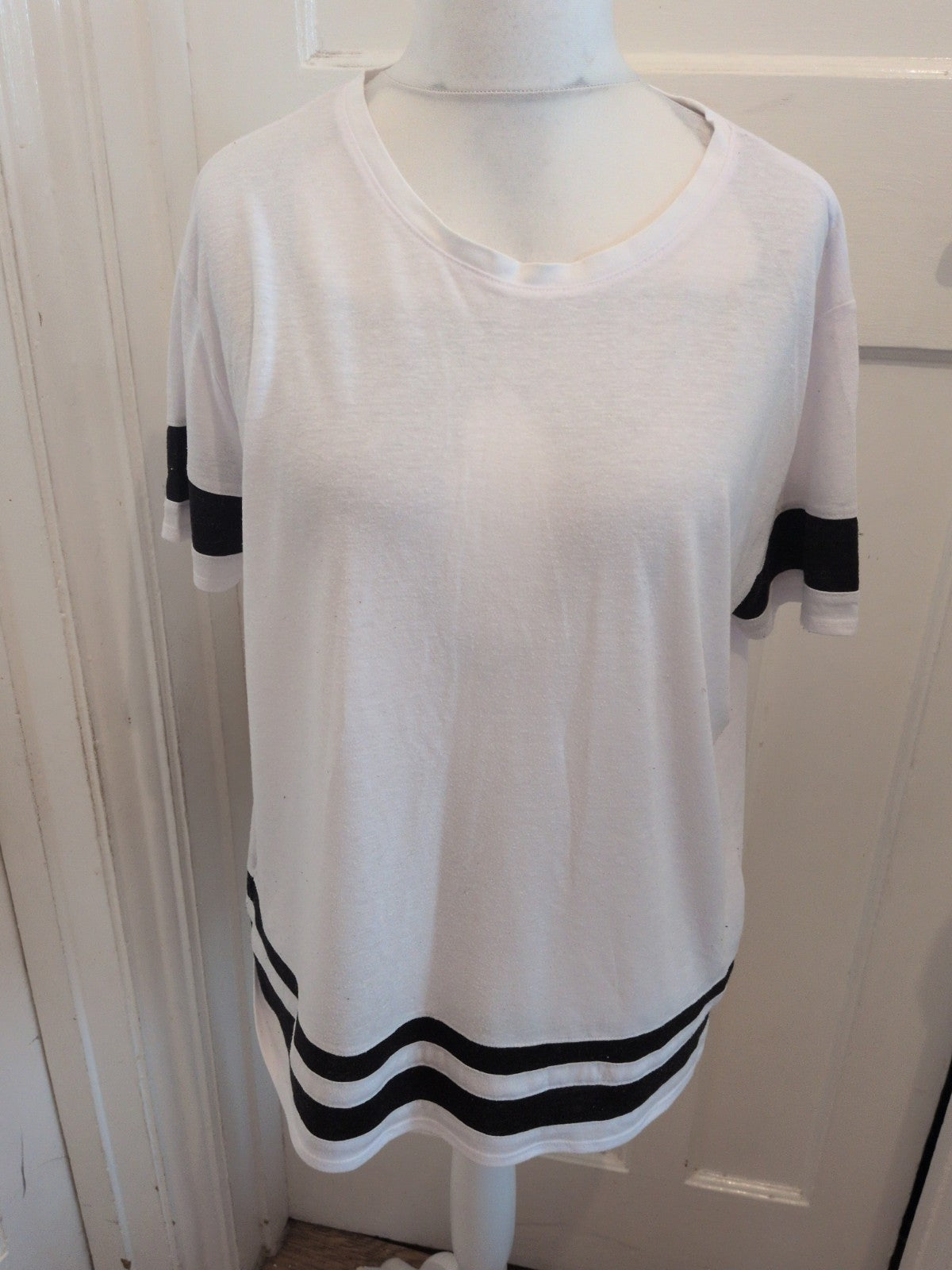 3XL White With Black Trim Short Sleeve T-shirt Ladies