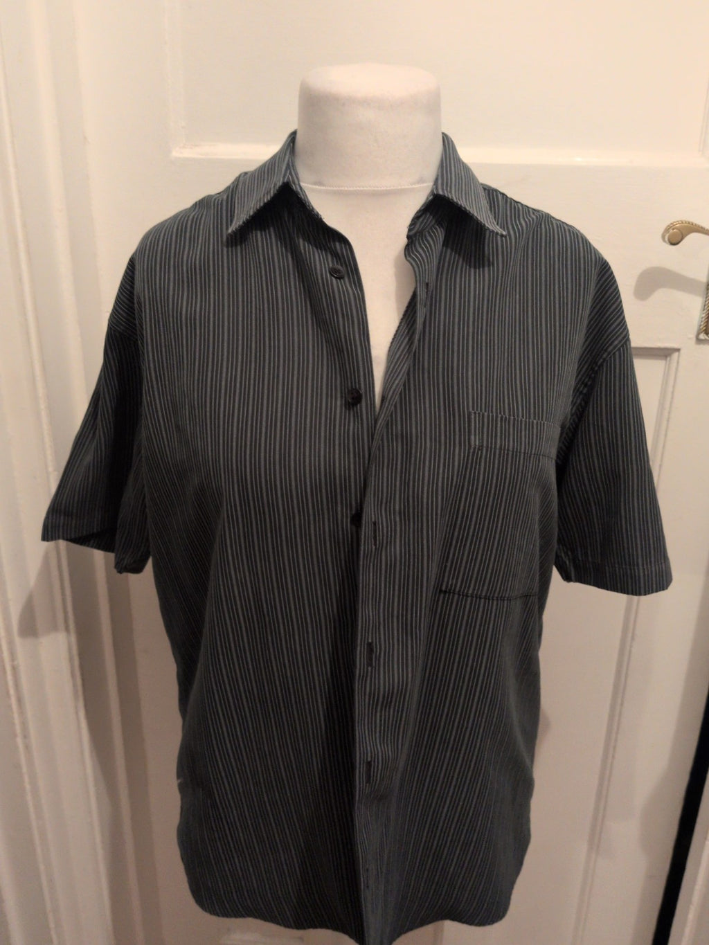 Cedarwood State Medium Grey Navy Stripe Short Sleeve Shirt