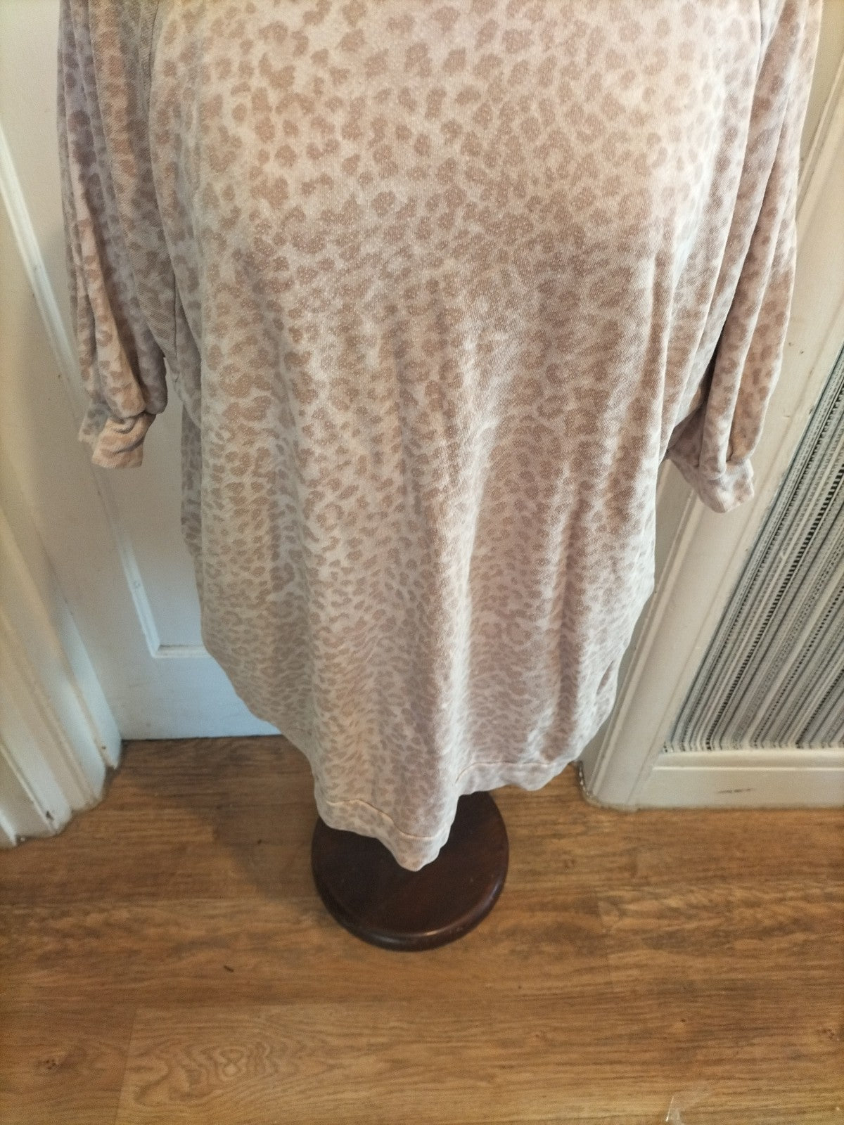 Ladies Ragdoll Size Small Animal Print Short Sleeved Jumper