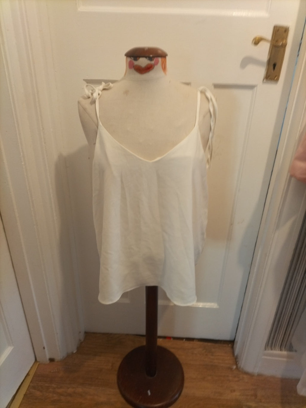 Ladies River Island Size 16 Ivory Sleeveless Blouse