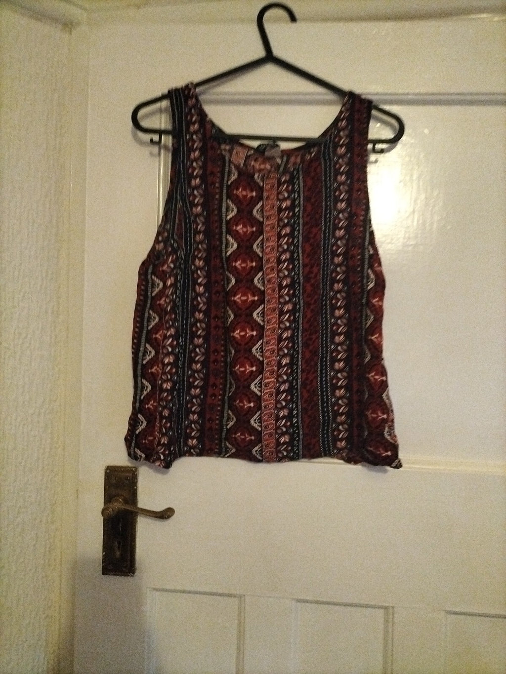 Ladies H+M Size 6 Multi Sleeveless Open Back Blouse