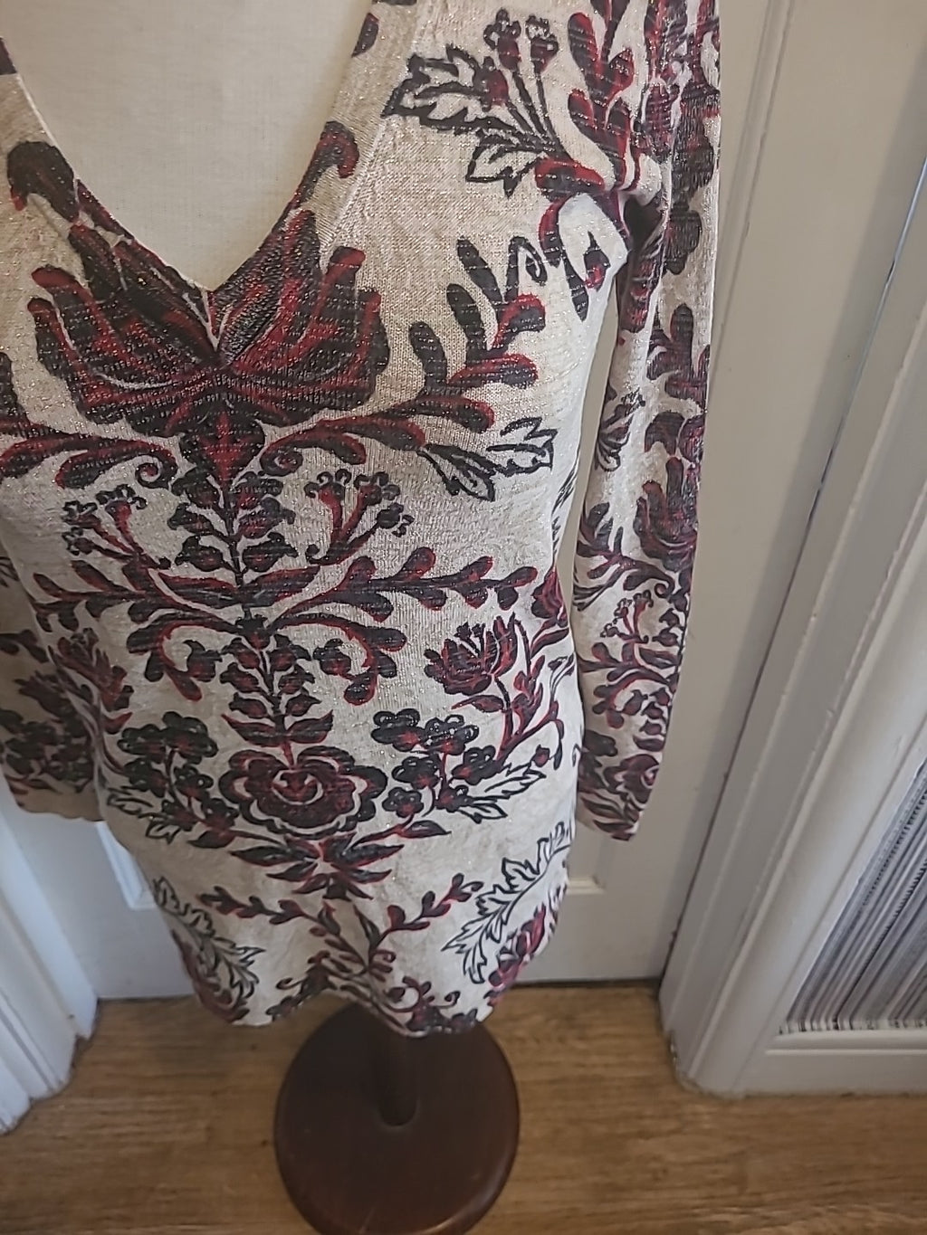 Ladies Next Size 8 Beige Black/Red Long Sleeved Longline Top