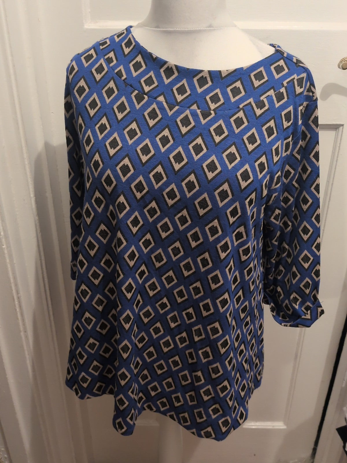 Luca Vanucci Medium Blue Beige And Black 3/4 Sleeve T-shirt