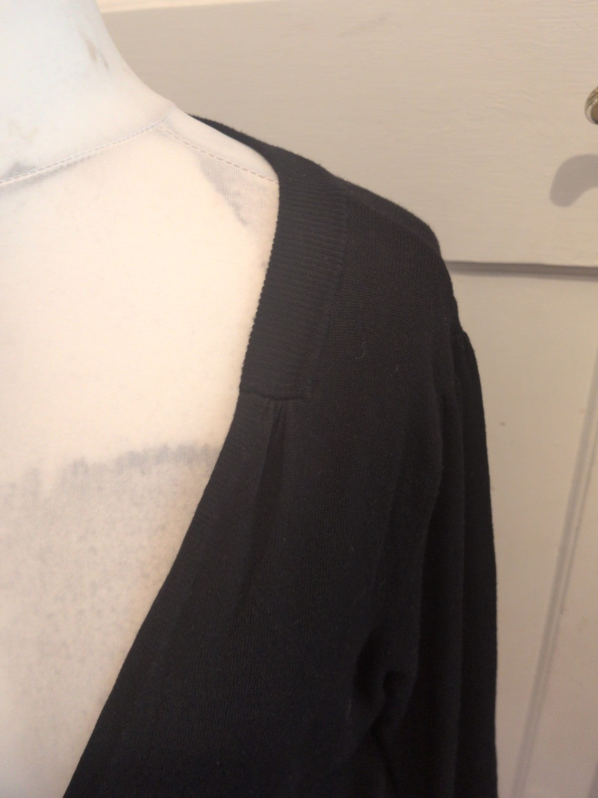 Ladies Size Large Black Buttoned V Neck Long Sleeve Cardigan