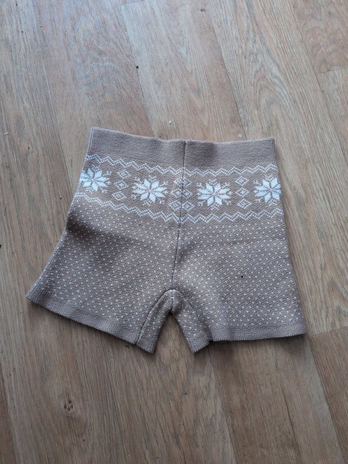 Ladies Uniqlo Size 4 Brown And White Shorts