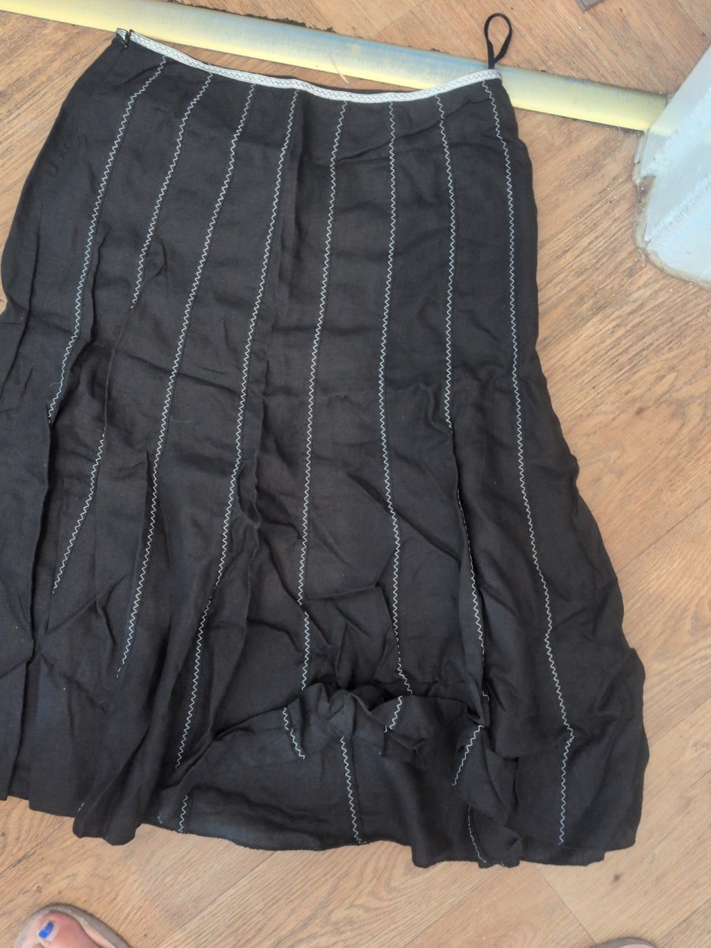Per Una 12 Black Long Length With White Skirt