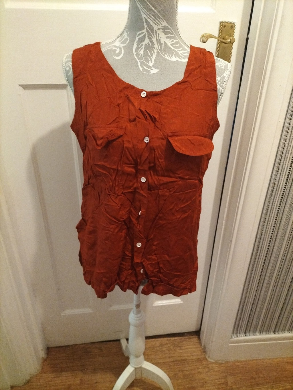 Ladies Look East Size Small Burnt Orange Sleeveless Blouse