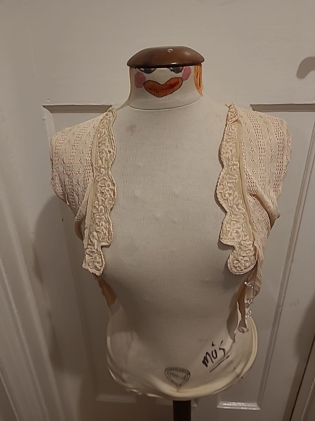 Ladies Warehouse Size 8 Pale Beige Short Sleeved Cardigan