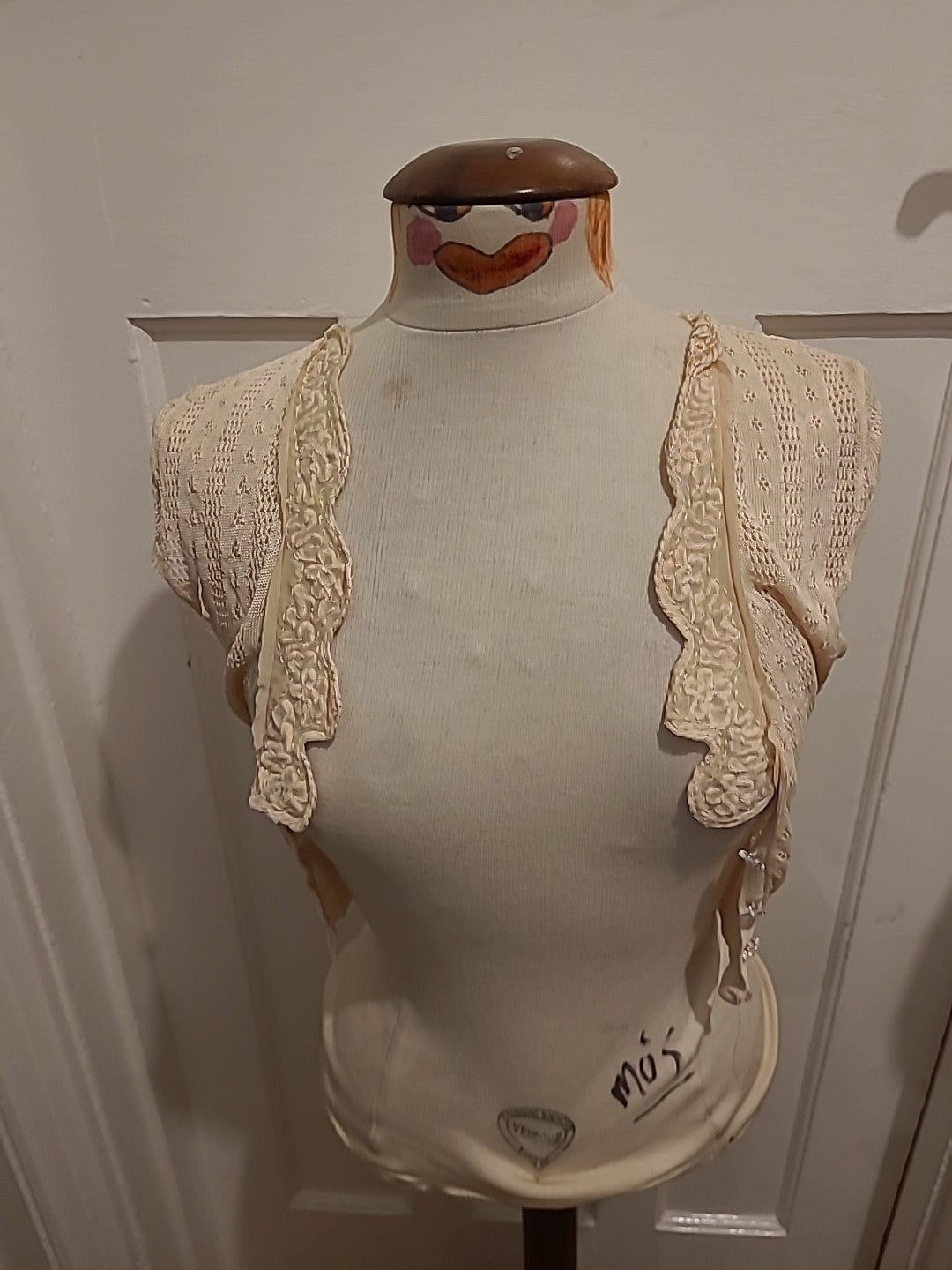 Ladies Warehouse Size 8 Pale Beige Short Sleeved Cardigan