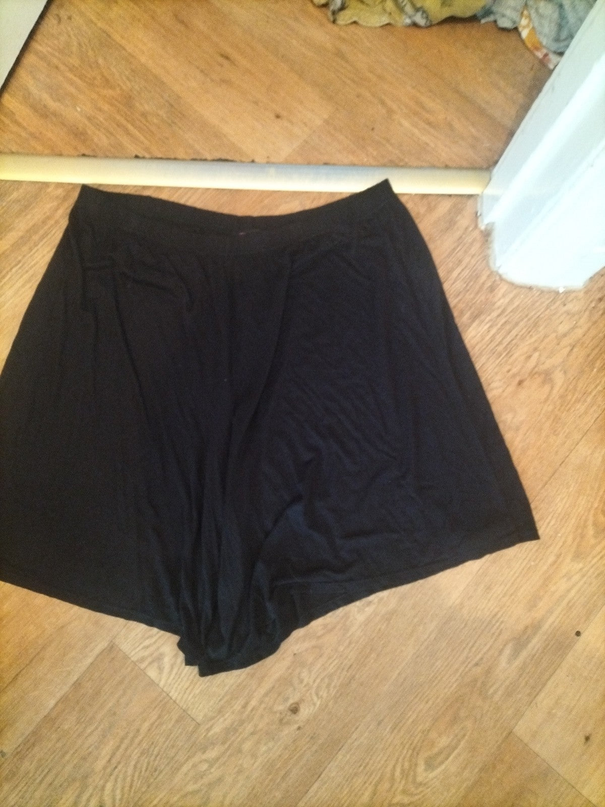 Ladies Yours Size 22 Black Midi Flare Skirt Elasticated