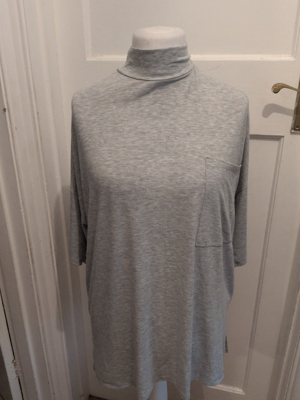 Primark 20 Grey Short Sleeve T-shirt