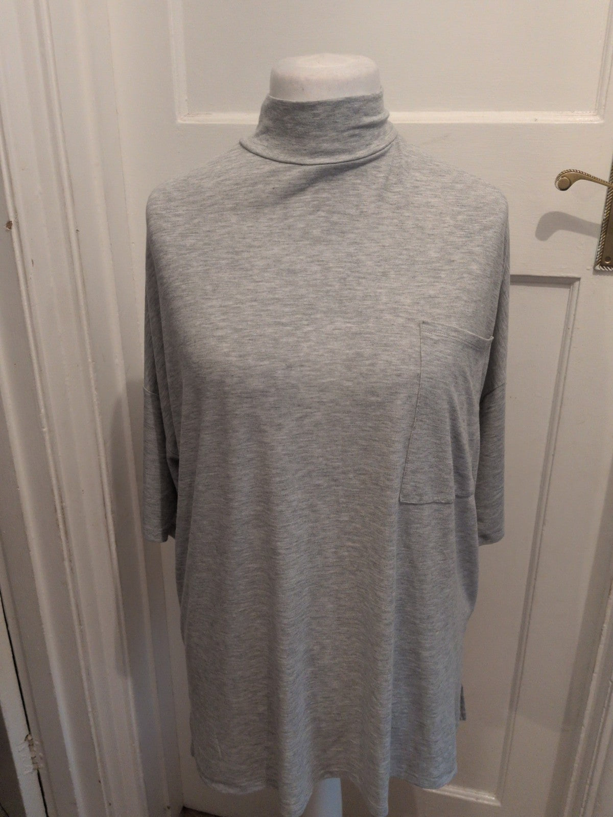 Primark 20 Grey Short Sleeve T-shirt