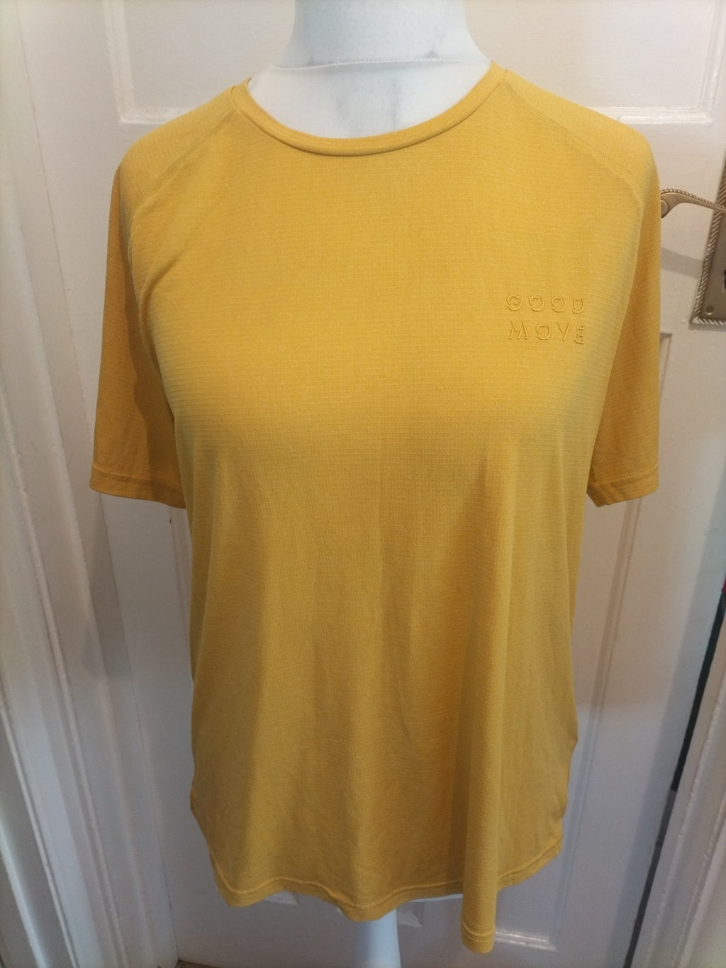 Mens Goodmove Size XL Yellow Short Sleeved Tshirt