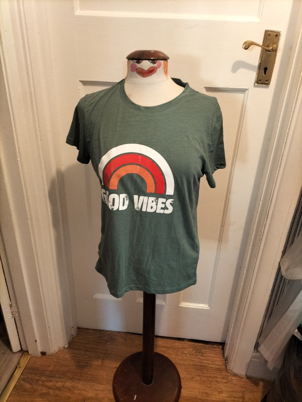 Ladies Shein Size M Green "Good Vibes" Short Sleeved Tshirt