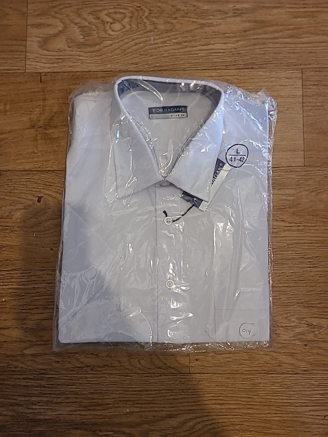 Brand New Men Tom Hagan Large (42cm)  White Shirt(Unsure On Sleeve Length)