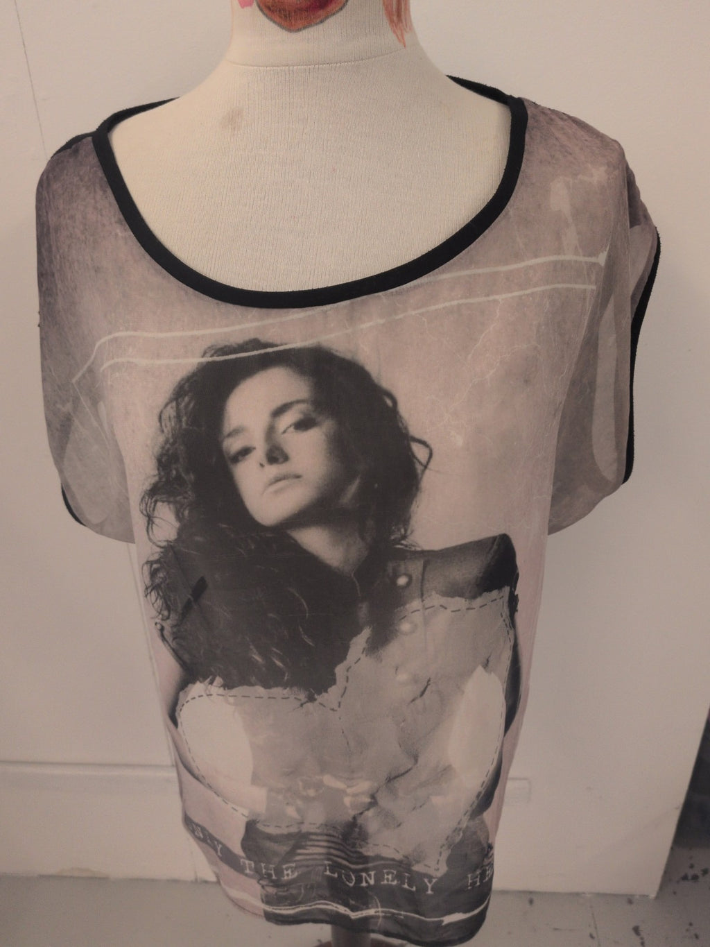 Primark 16 Sleeveless Only The Lonely Print T-shirt