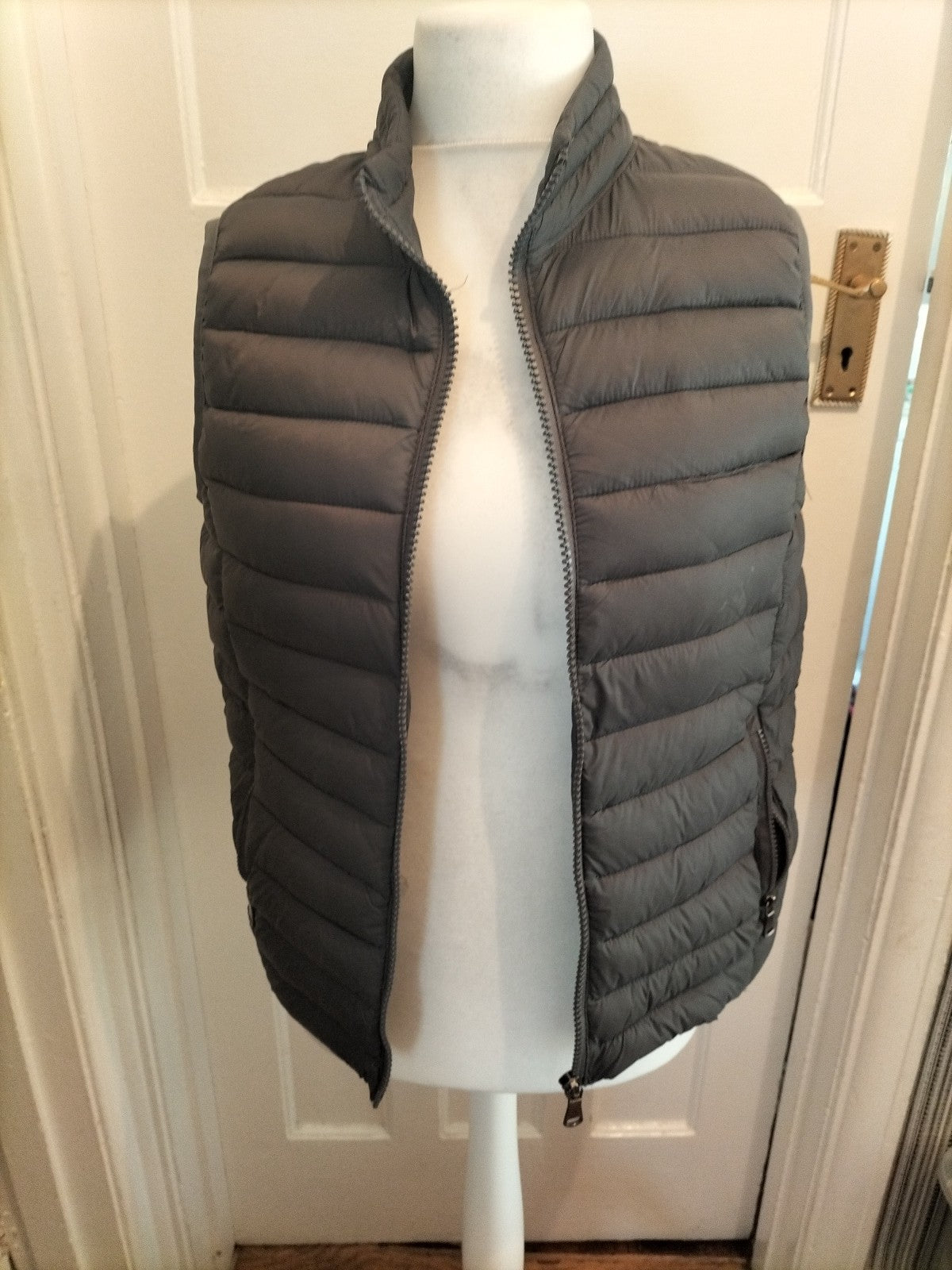 Mens Max Men Size Small Dark Grey Sleeveless Full Zip Puffer