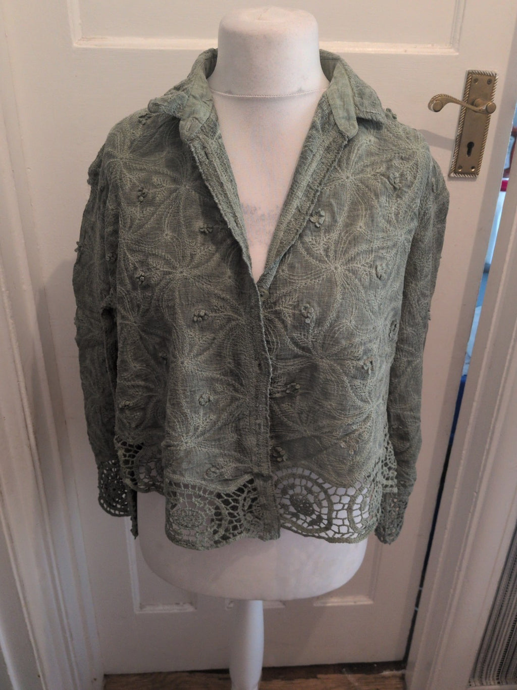 Ladies Apricot Long Sleeved Blouse Size M/l Sage Green