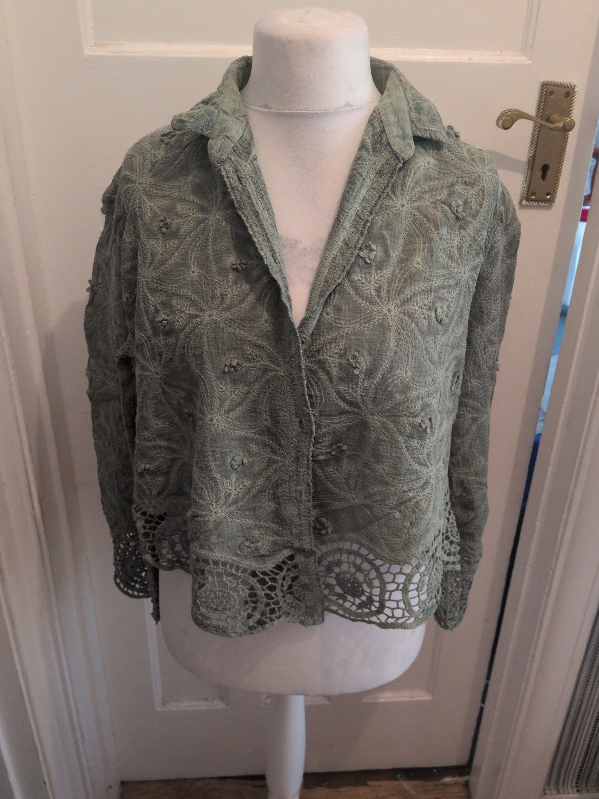 Ladies Apricot Long Sleeved Blouse Size M/l Sage Green