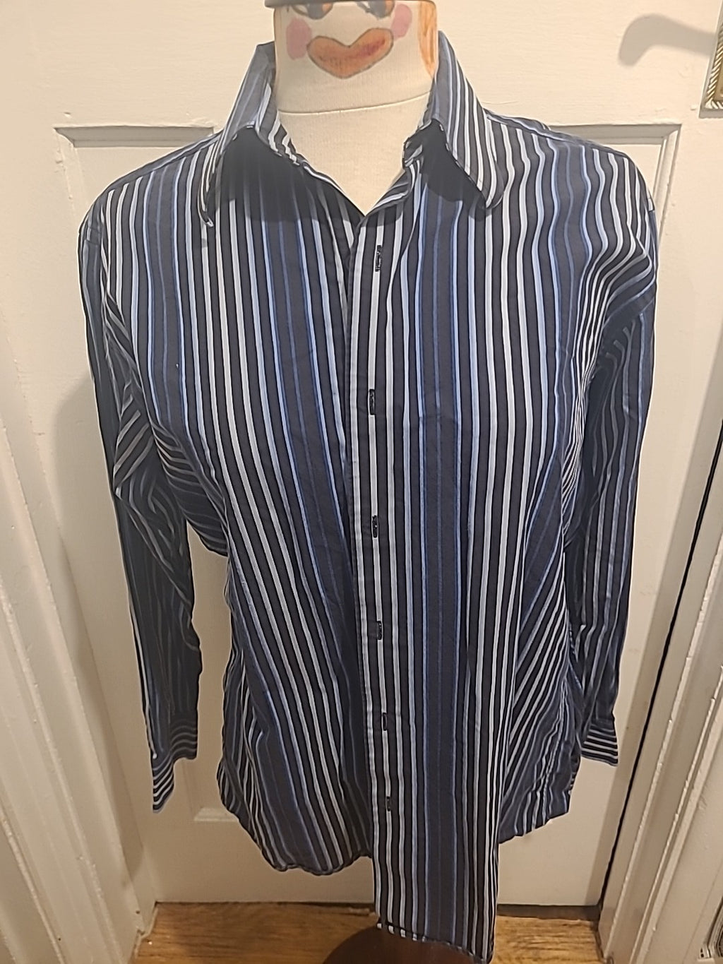 Mens Dehavilland Size Medium Black Striped Shirt