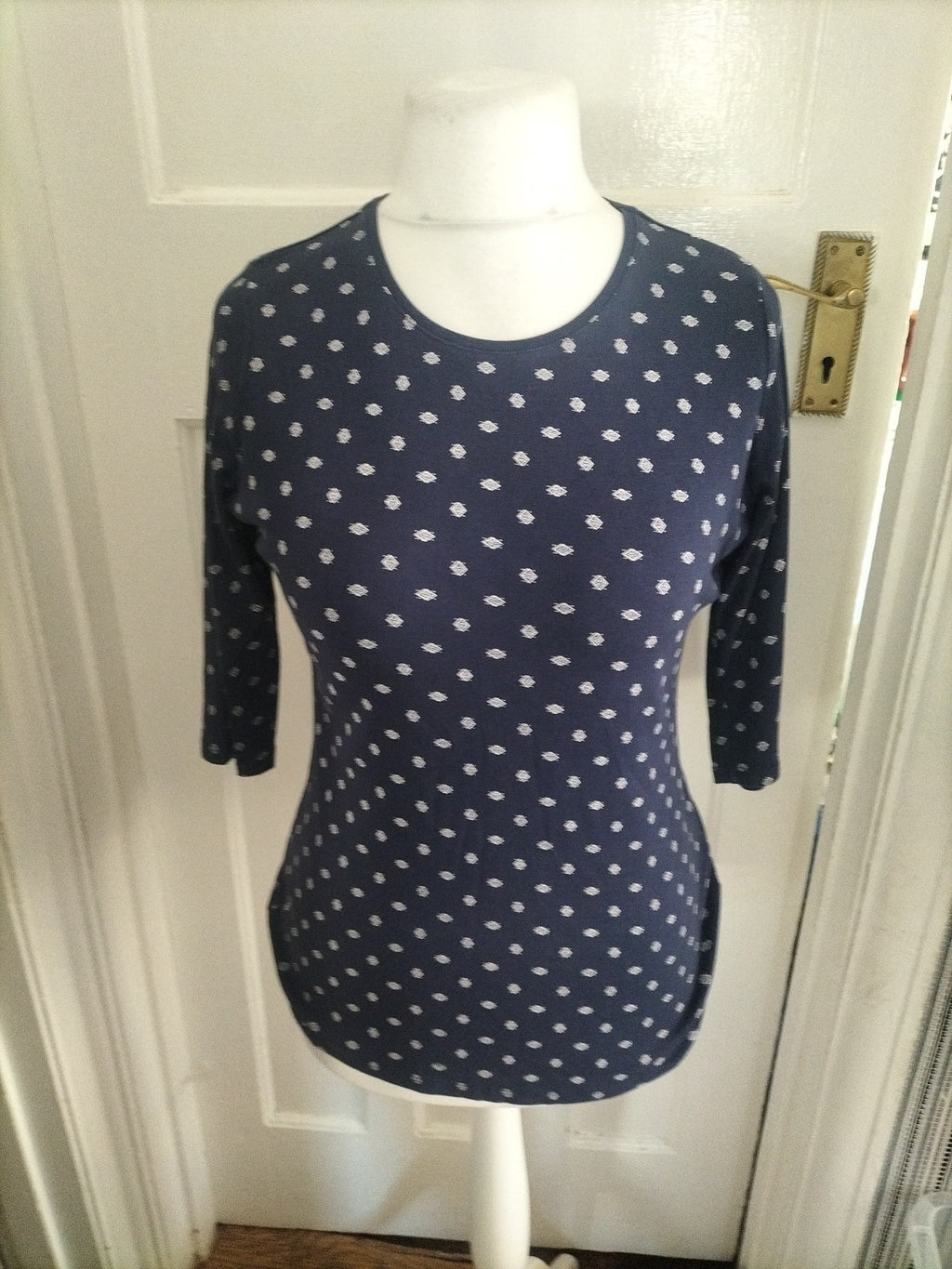 Ladies M+S Size 10 Blue And White Patterned Long Sleeve Top