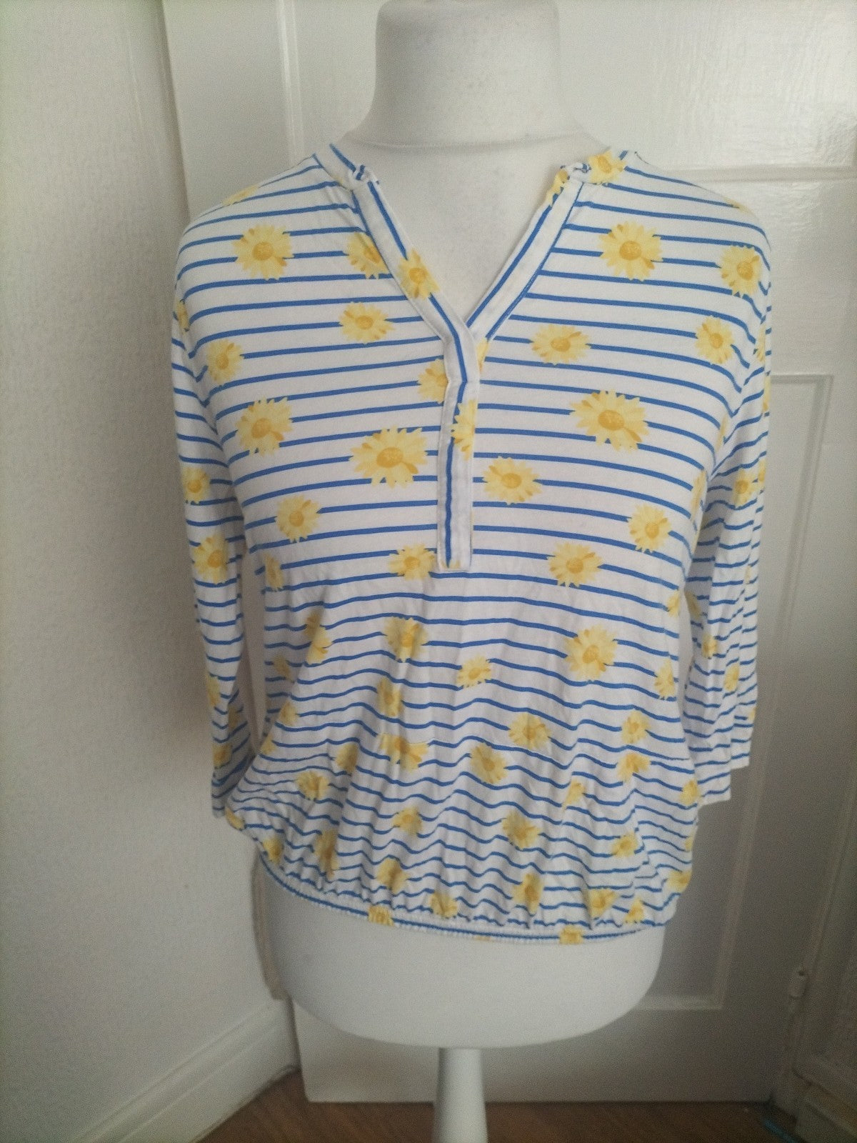 Ladies Cotton Traders Size 12 Yellow And Blue Sunflower Long Sleeved Blouse