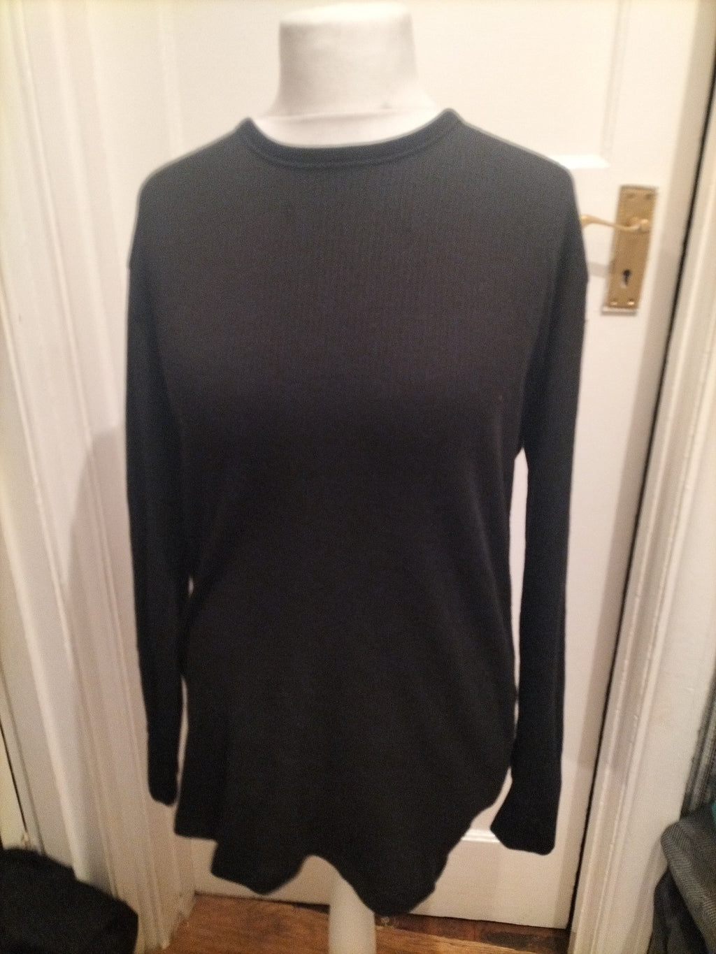 Mens Size Large Black Long Sleeved Warm Top/Tshirt
