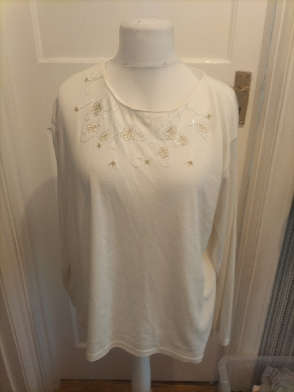 Anna Morelle 18-20 Cream Floral Long Sleeve Blouse