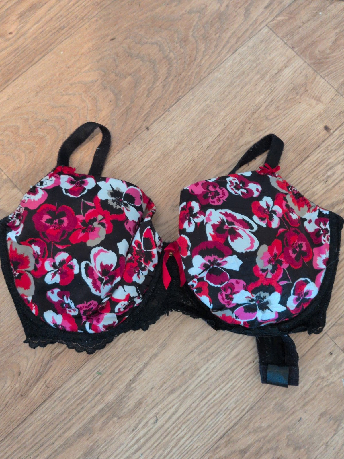 40D Black Floral Bra Padded And Wired