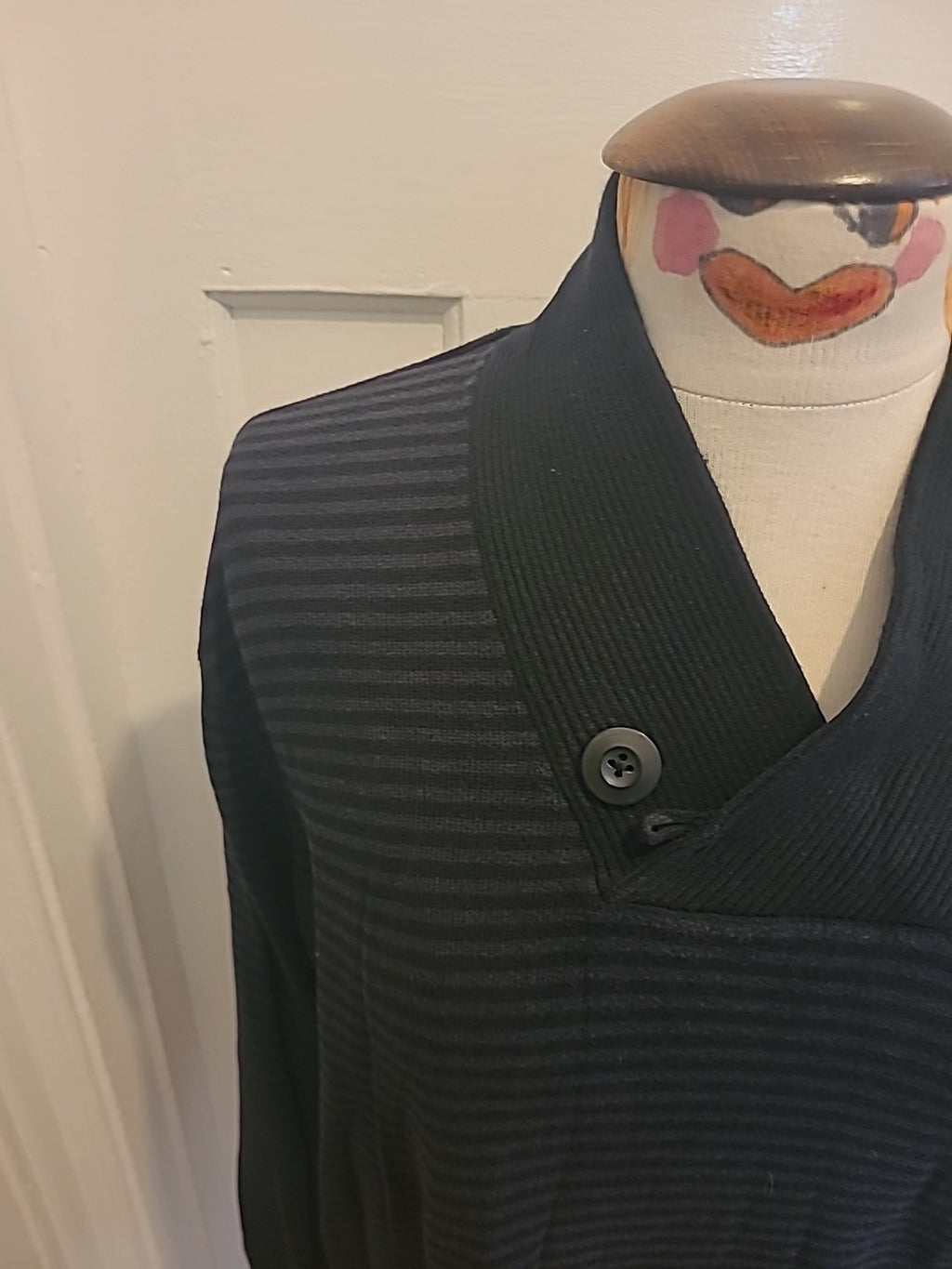 Mens Tu Size Large Navy Black Striped Long Sleeved Pullover Jumper