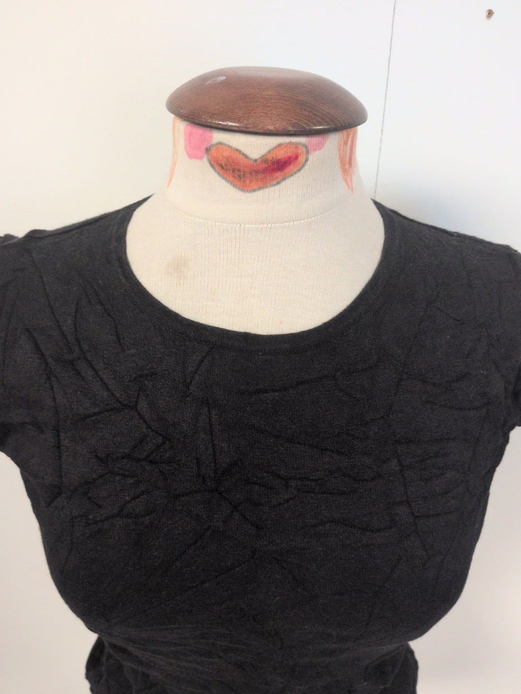 Ladies Hennes Size Small Black Short Sleeve T-shirt