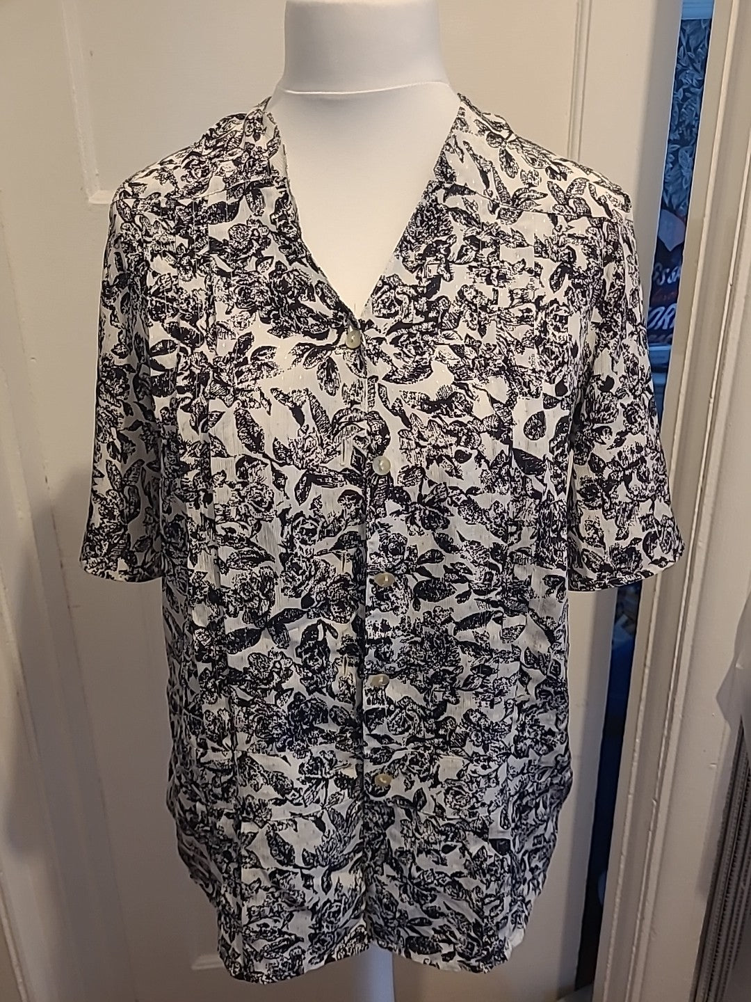Ladies St Michael Size 12 Black And White Buttoned Butterfly Blouse