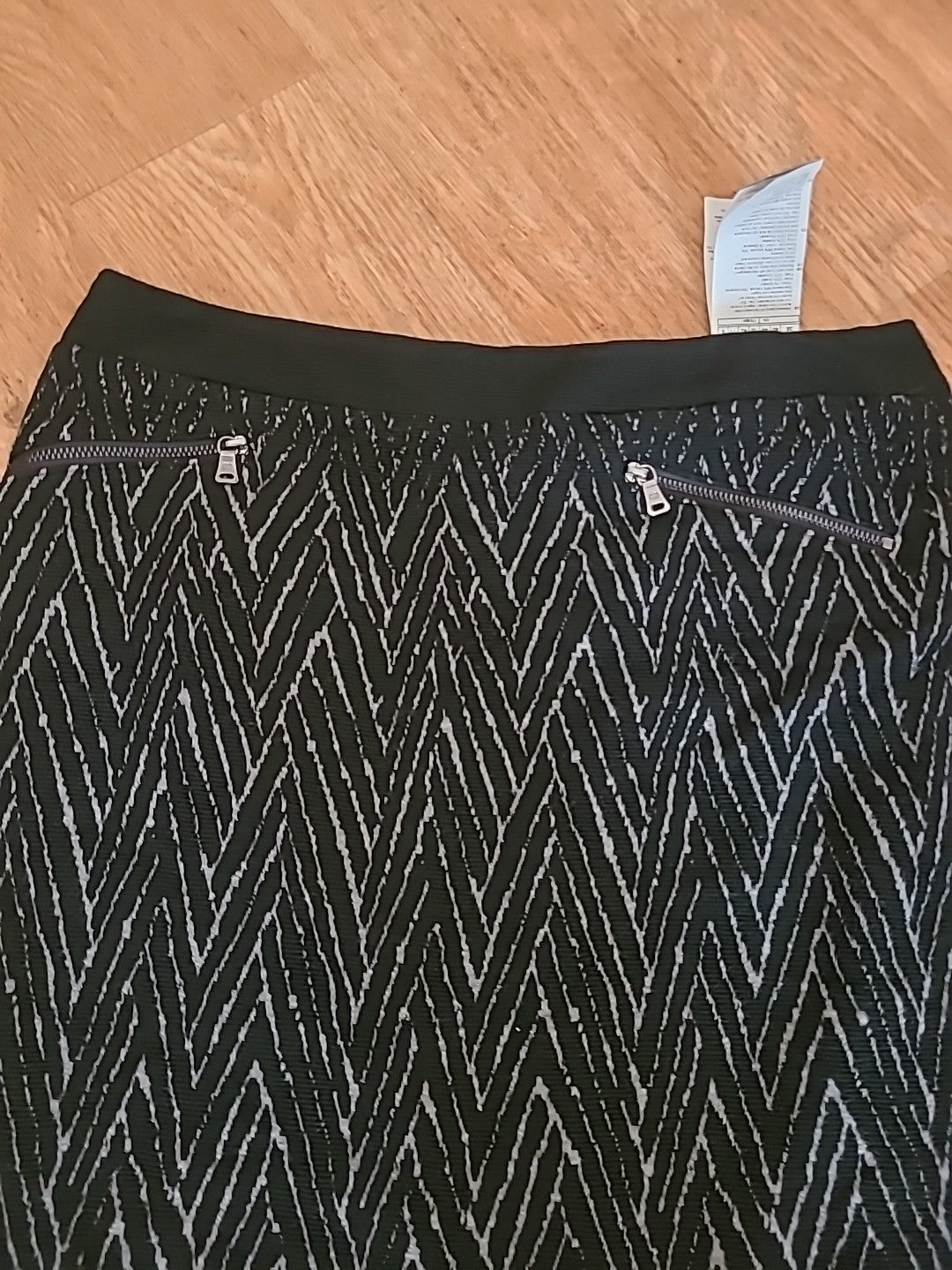 Ladies Gerry Weber Size 12 Black Grey Lined Skirt