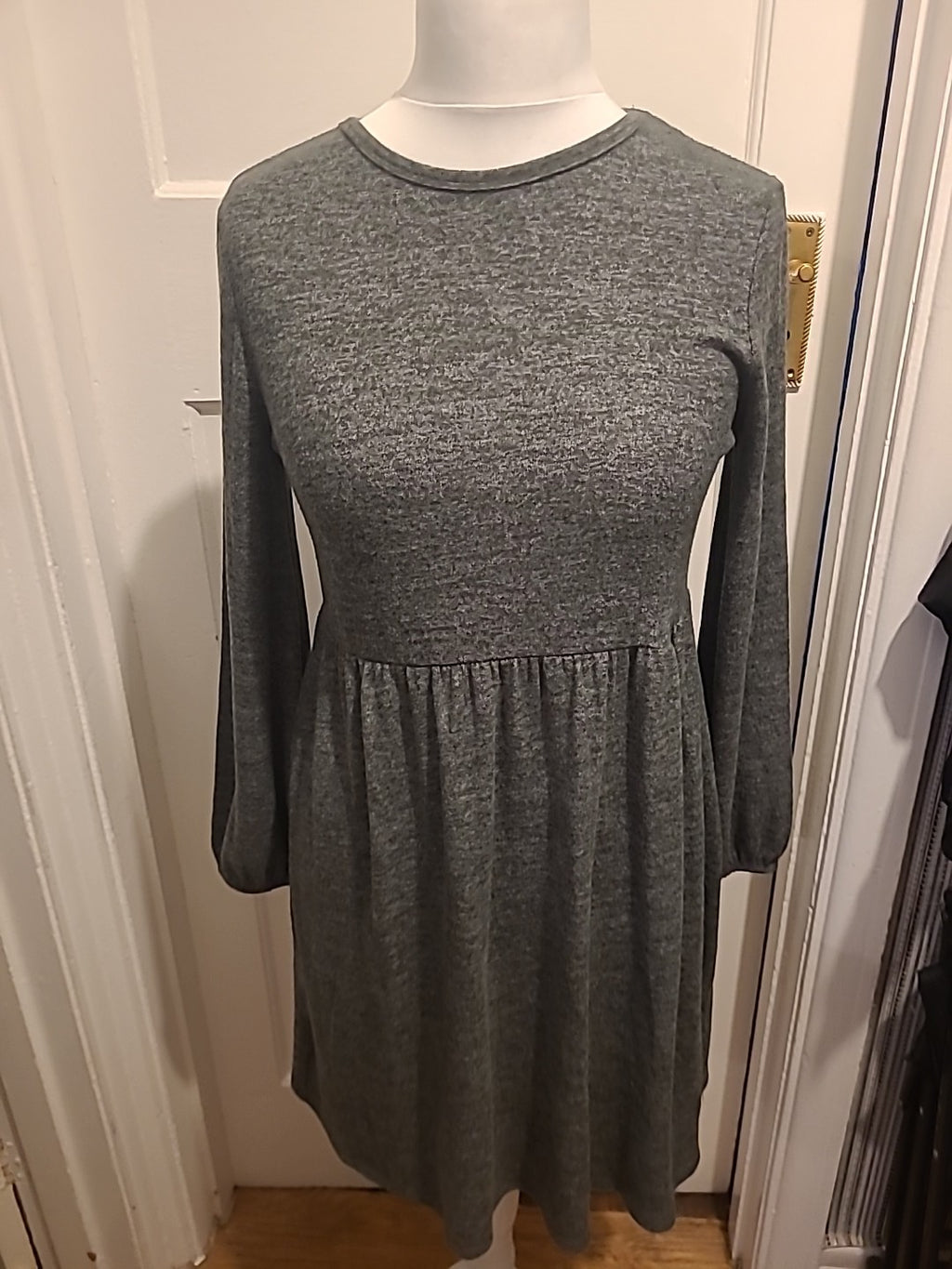 Ladies George Size 10 Khaki Sleeveless Dress