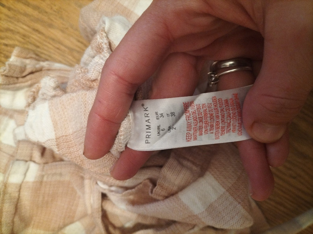 Ladies Primark Size 6 Beige And Cream Check Shorts