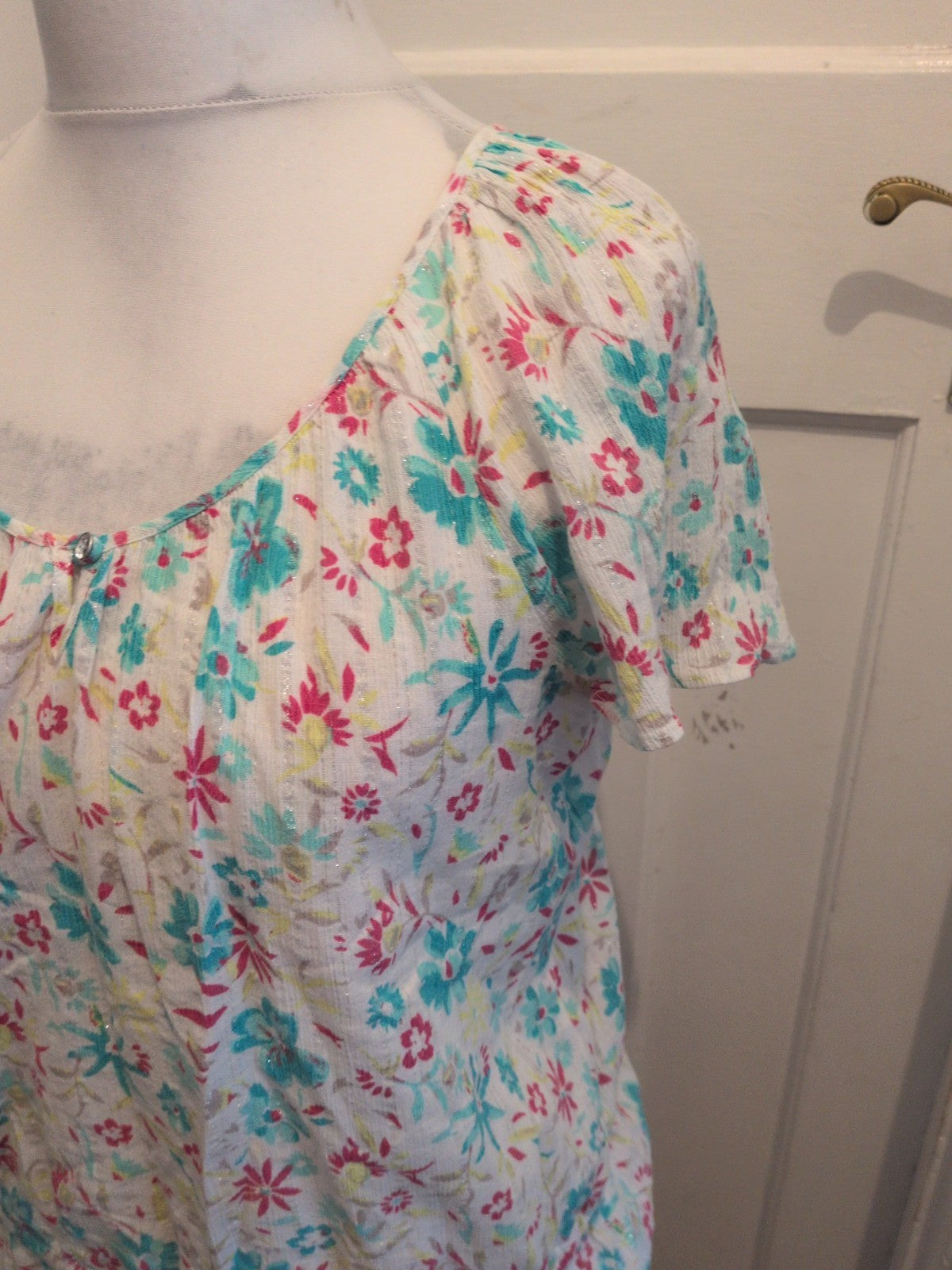 BM 12 White With Green Yellow And Pink Floral Short Sleeve T-shirt