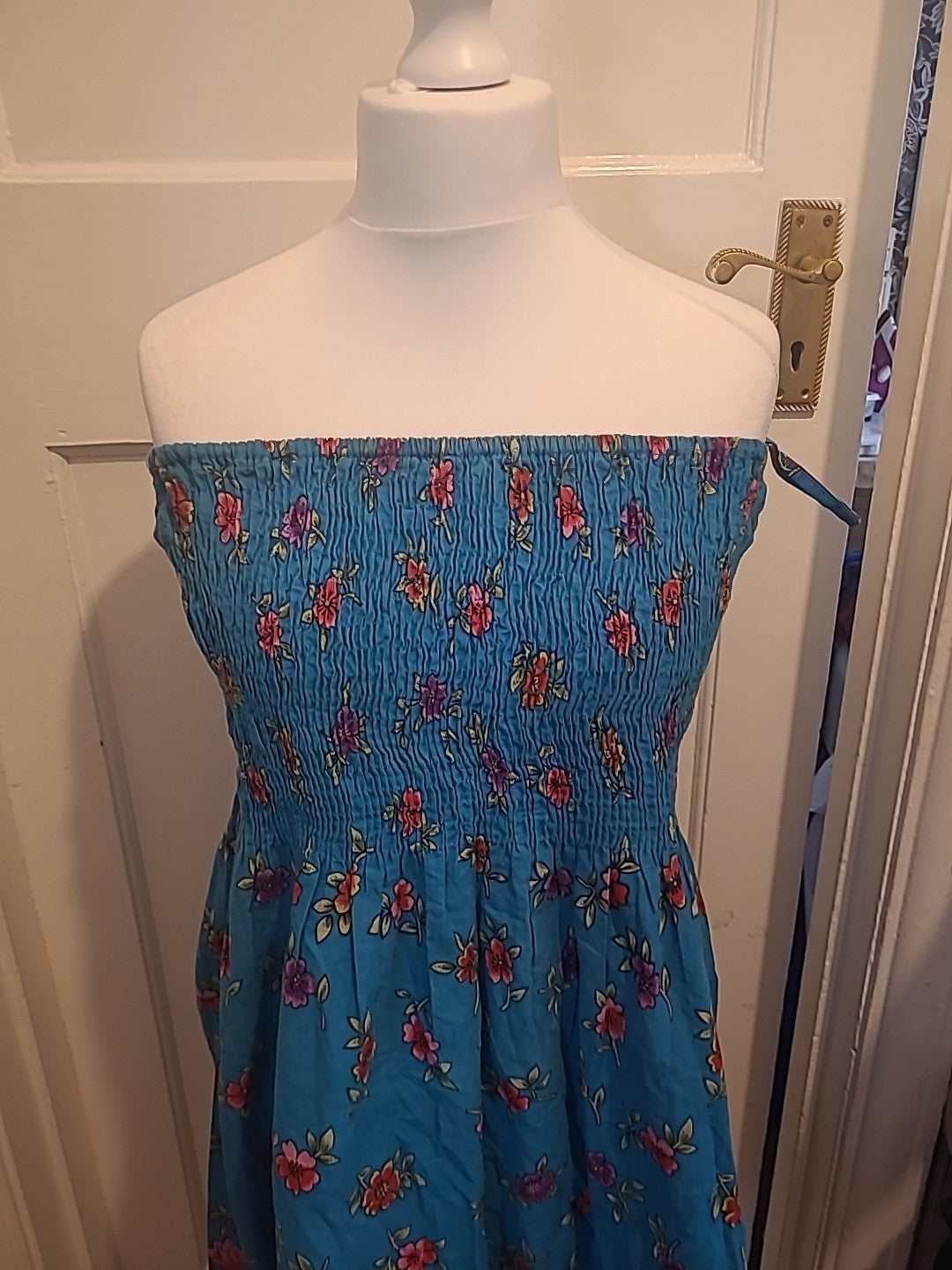 Ladies Cynthia Mehra One Size Blue Floral Sleeveless Strapless Dress