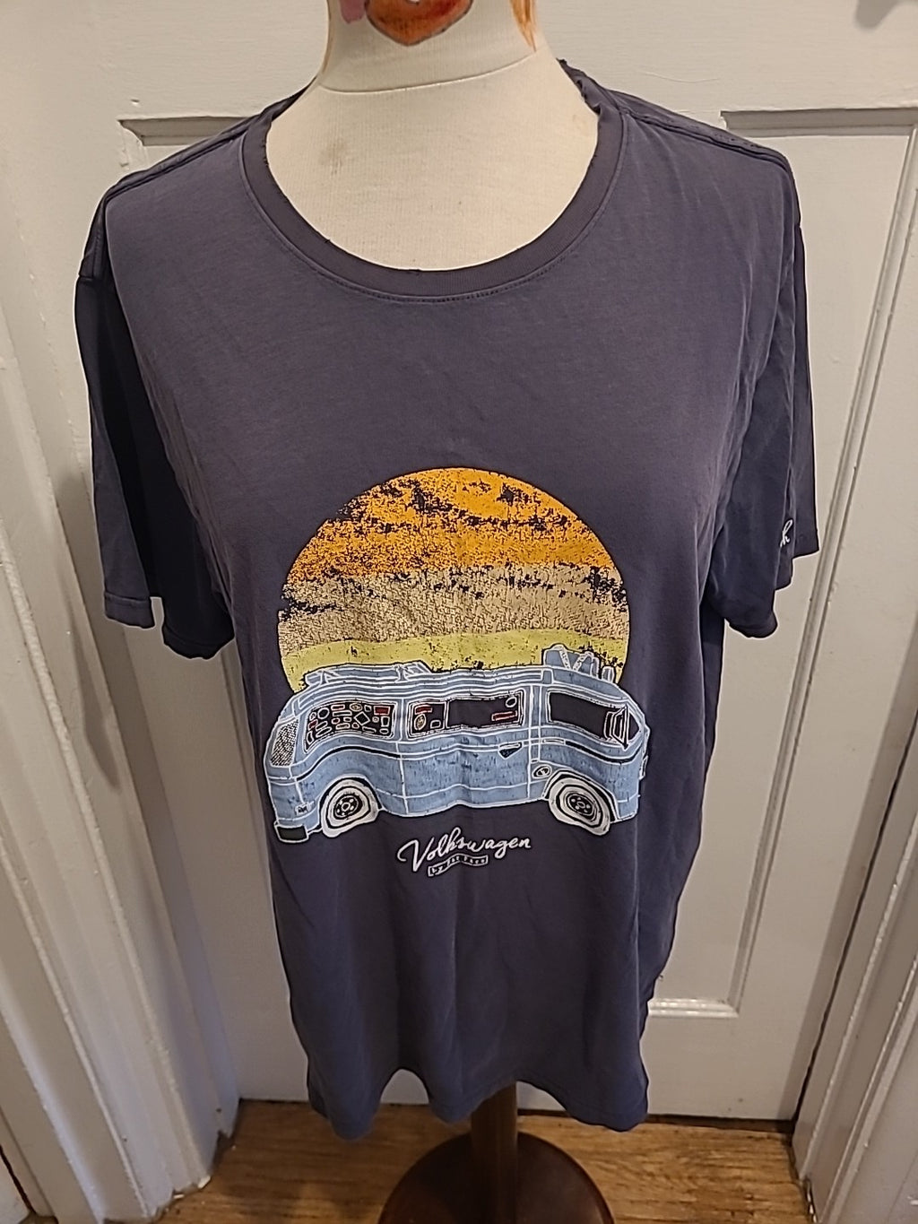 Mens Fat Face Size XL Volkswagen Short Sleeved Tshirt