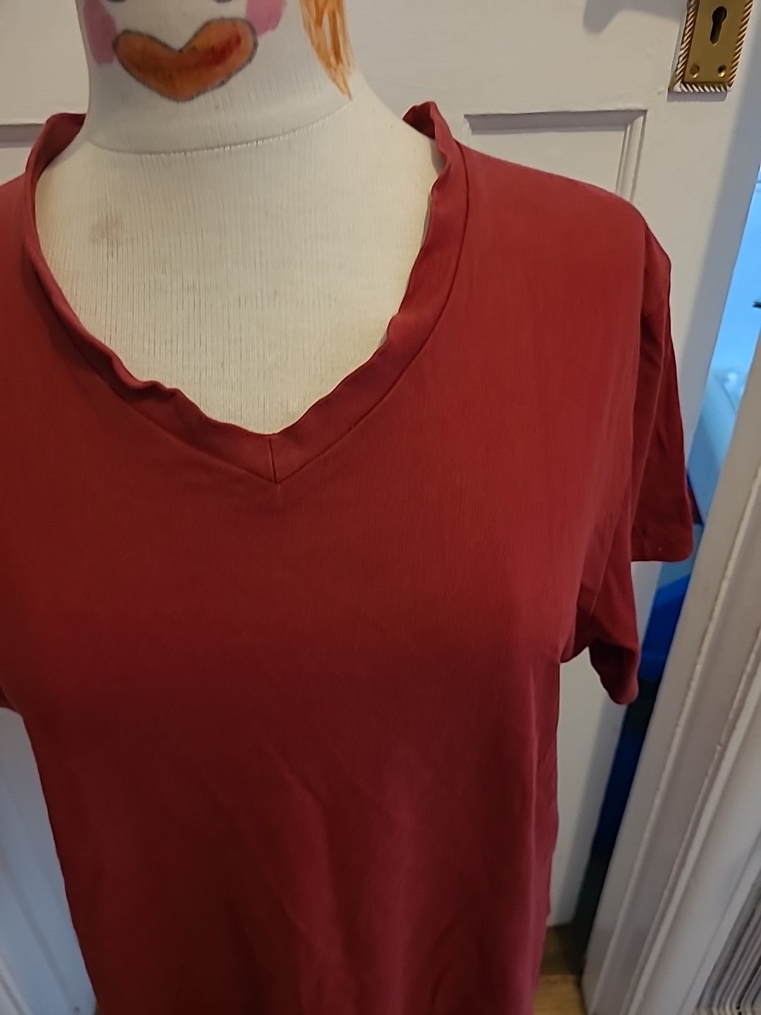 Mens Morley Size Medium Red Short Sleeved V Neck Tshirt
