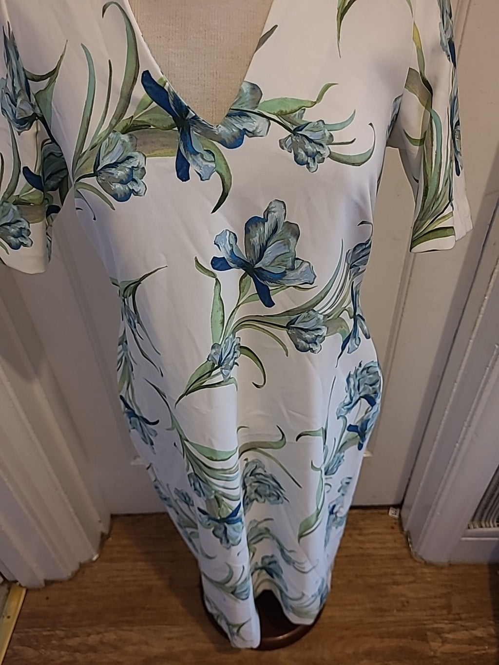 Ladies Marks And Spencer Size 14R White Green Blue Floral Short Sleeved Long...