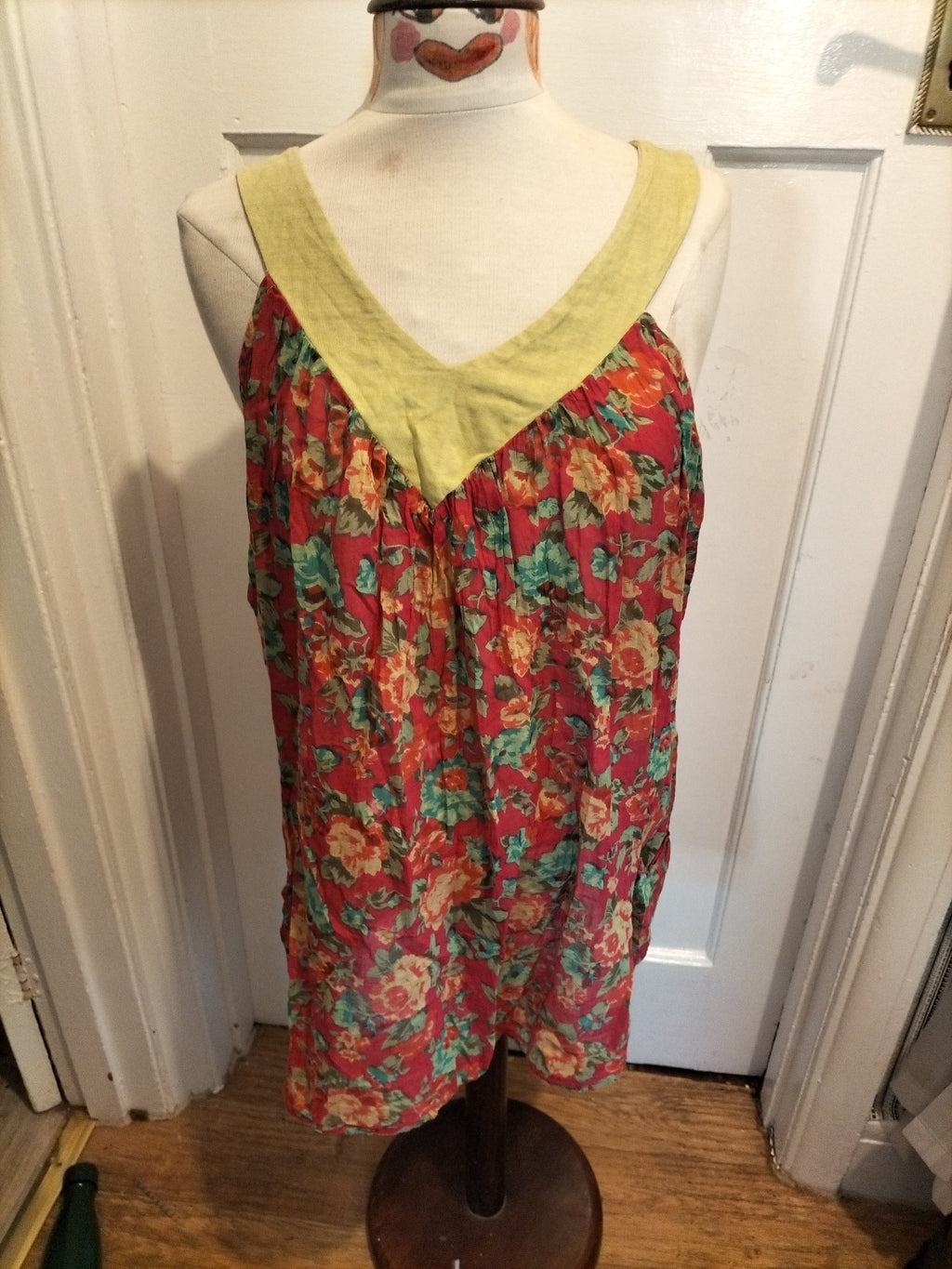 Ladies Hot Body Size Medium Multicoloured Semi See Through Sleeveless Blouse