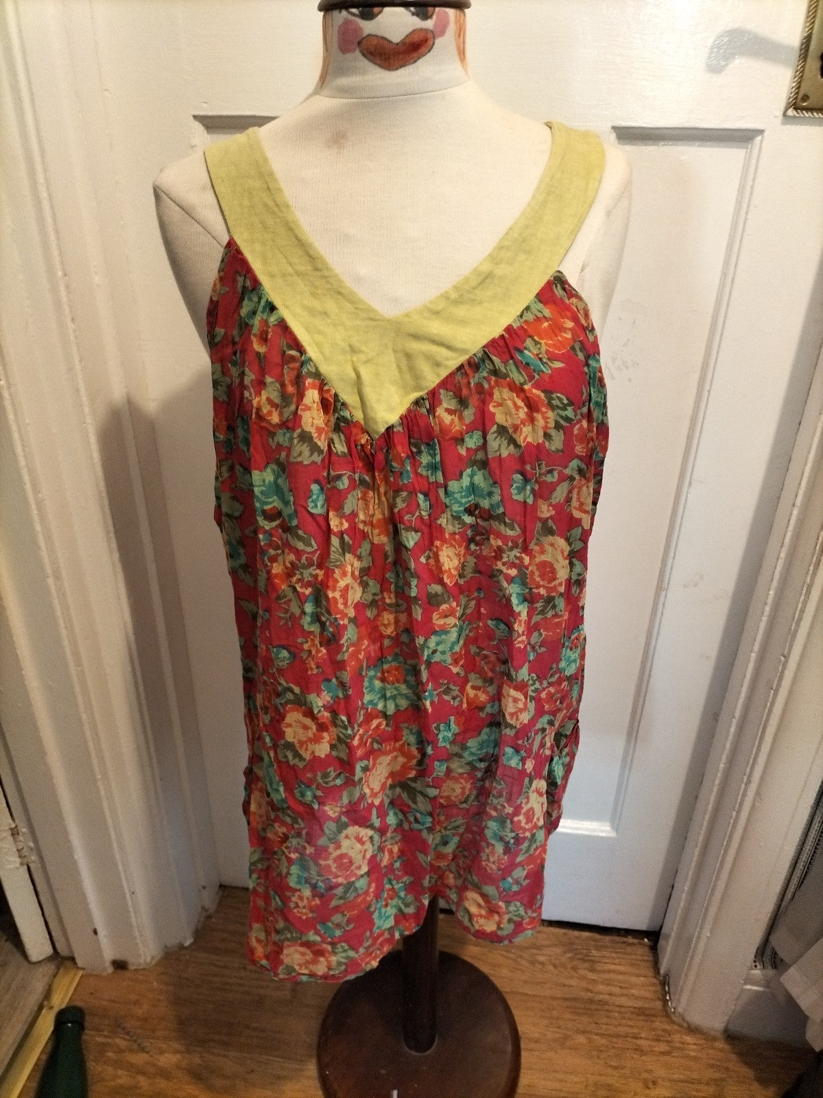 Ladies Hot Body Size Medium Multicoloured Semi See Through Sleeveless Blouse
