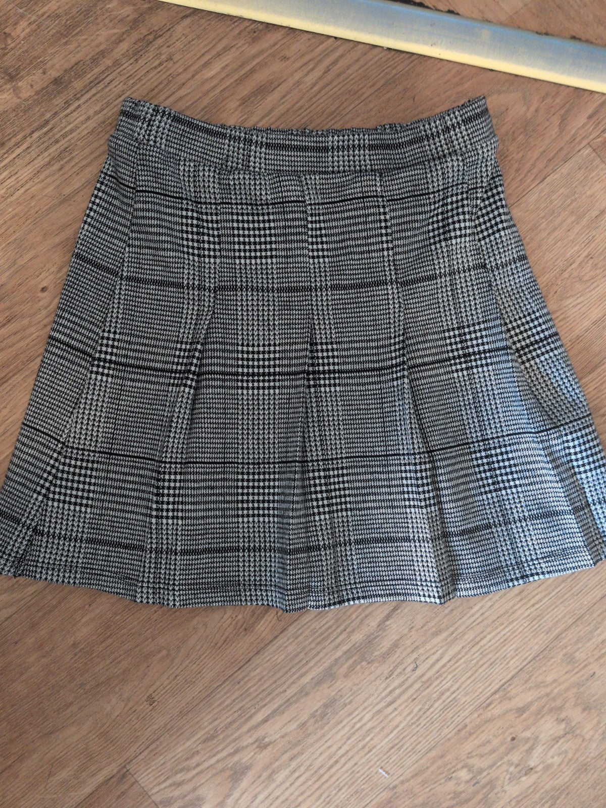 Girls F&F 10-11 Years Check Short Skirt