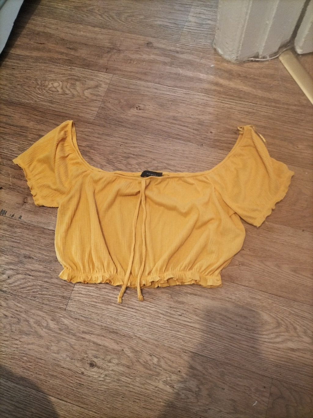 Ladies Primark Size Small Yellow Short Sleeved Crop Top