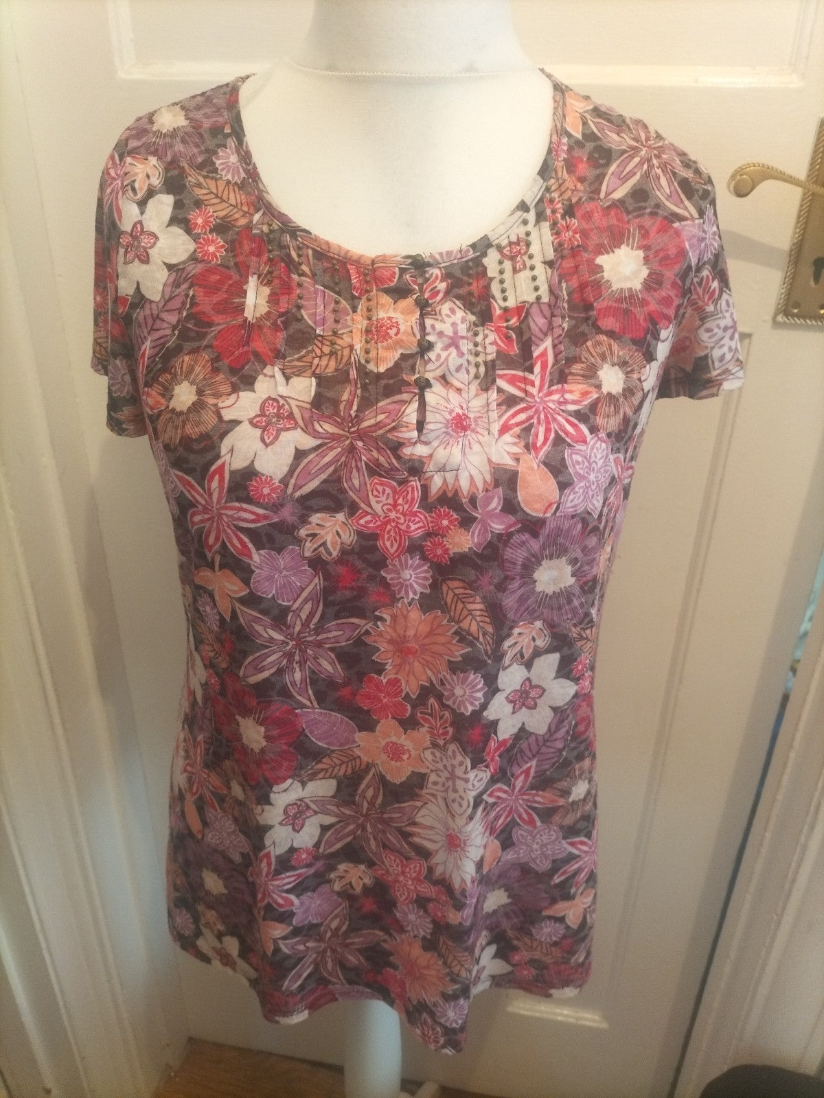 Ladies BM Casual Size 12 Purple Mix Floral Short Sleeved Blouse