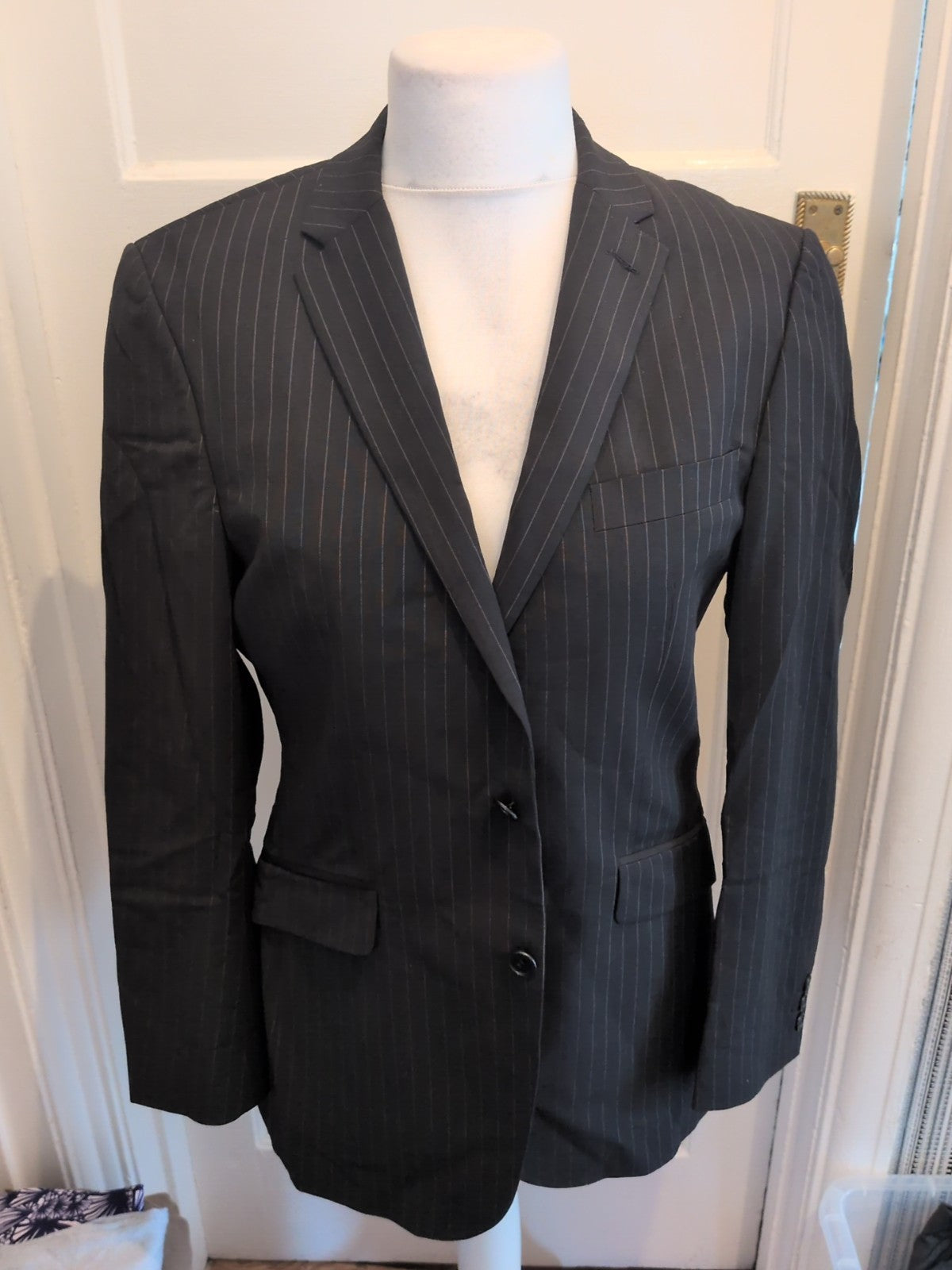 Mens Burton Size 38R Black Pinstriped Suit Jacket