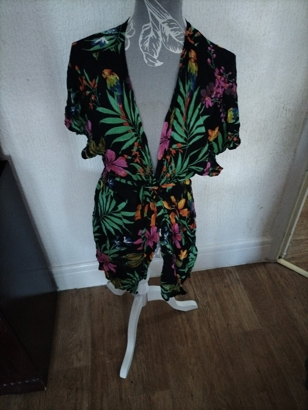 Ladies Primark Size Medium Multi Short Sleeved Top
