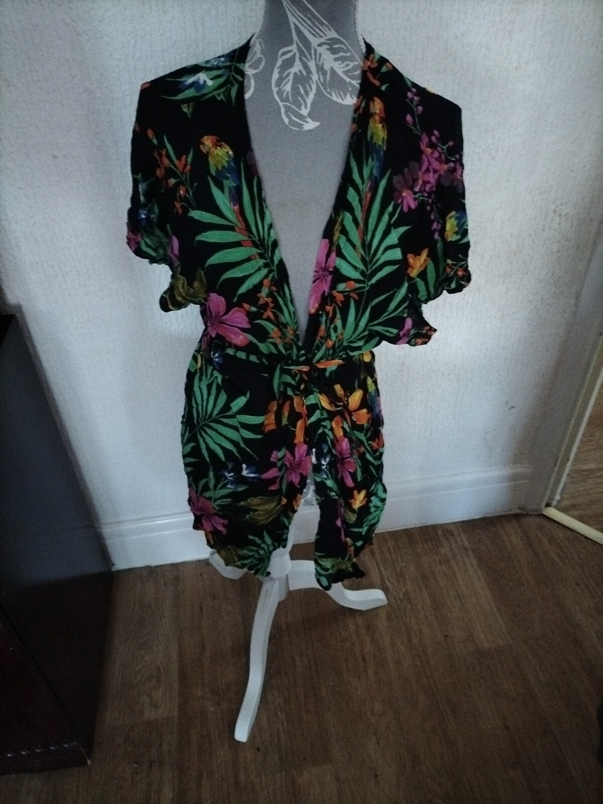 Ladies Primark Size Medium Multi Short Sleeved Top