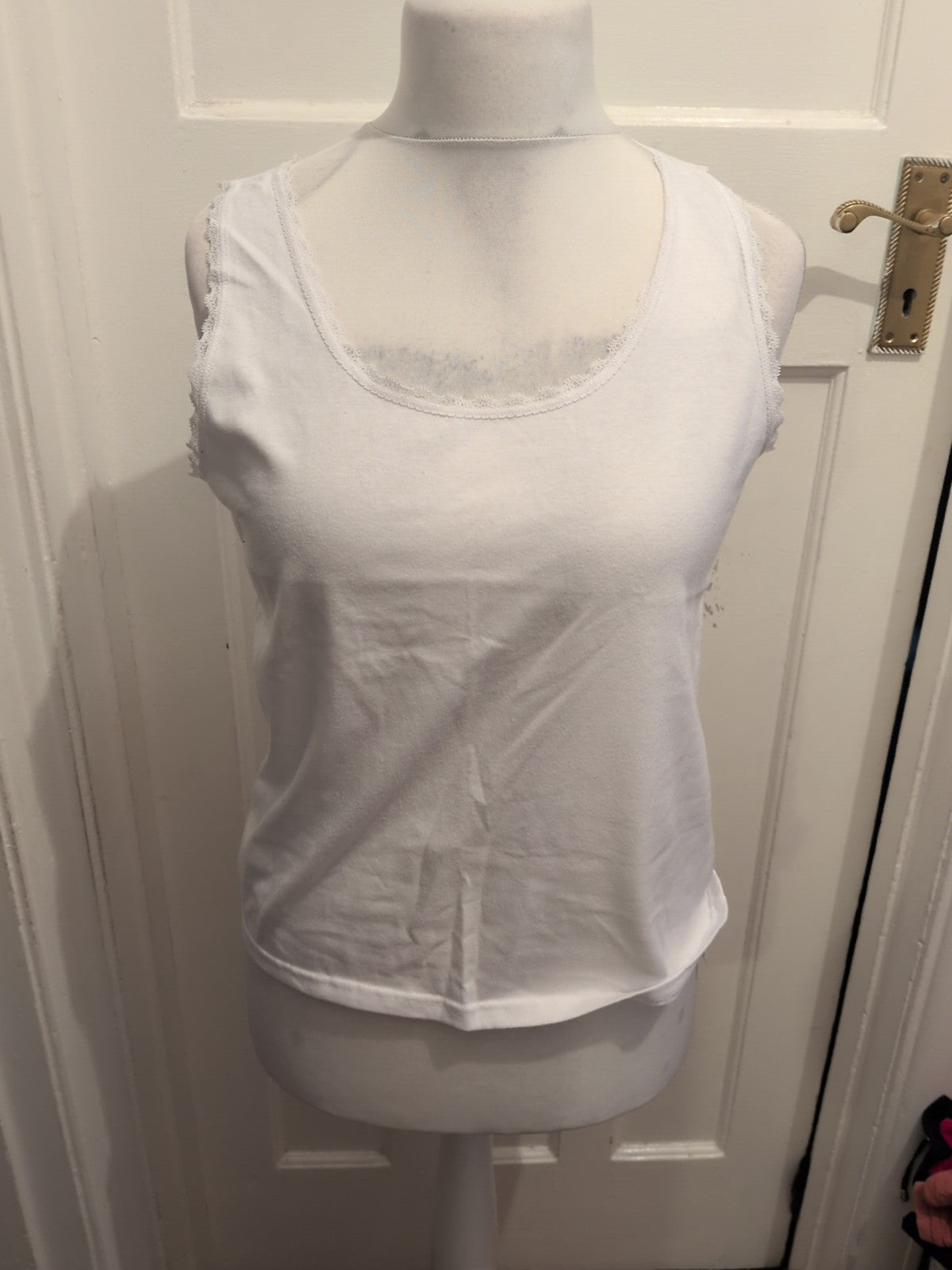 Beloved XL White Frill Hem Sleeveless Pyjama Vest